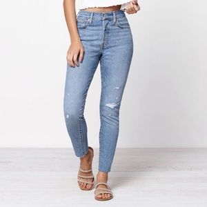 Levi’s Wedgie Skinny